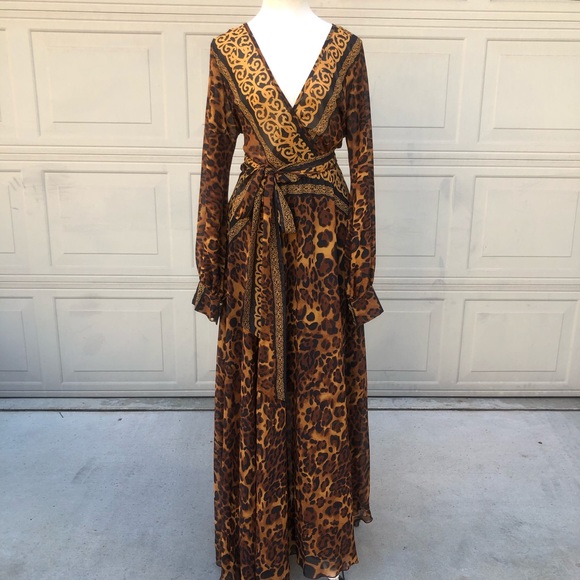 Leopard Dress - Picture 2 of 4